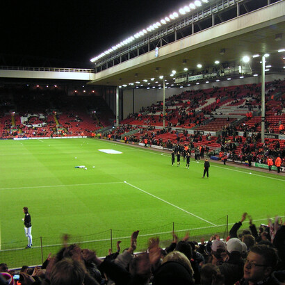 Liverpool vs FC Utrecht 15 décembre 2010 : soir européen à Anfield, où l’intensité du jeu se heurte déjà à une approche plus structurée et prudente