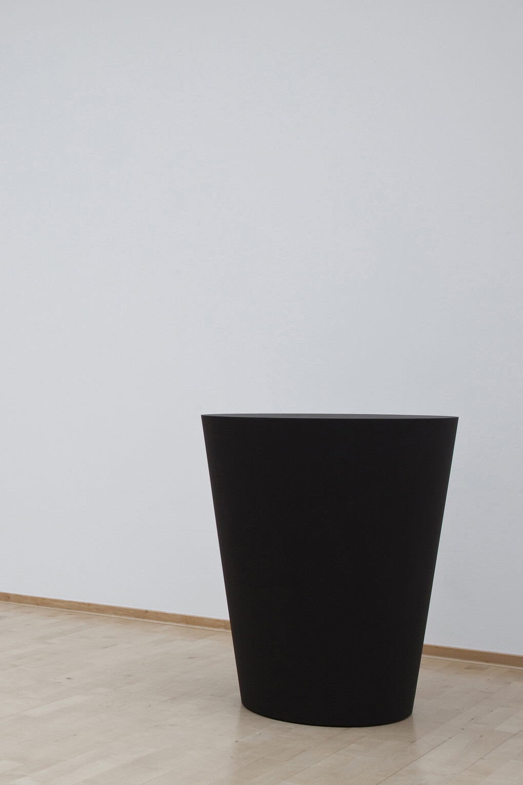 Ettore Spalletti, Exposition view, Museum Kurhaus Kleve, 2009, Foto: Werner J. Hannappel