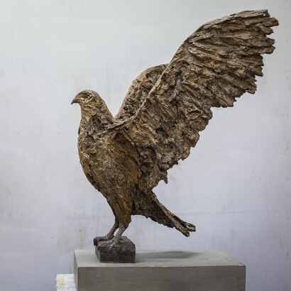 Joseph Paxton, "Bird of Prey," Bronze, 31½" x 21" x 18" (80 x 53 x 46cm)