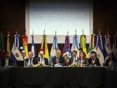 Mesa de diálogo de la VII Cumbre de la CELAC en Buenos Aires, Argentina