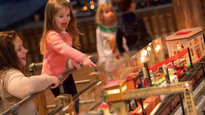 Brandywine Christmas. Courtesy of Brandywine River Museum of Art