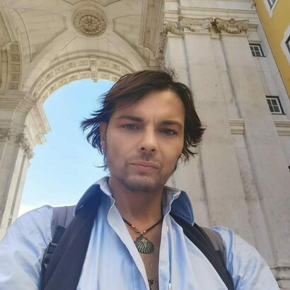 Germano Di Mattia è compositore e autore dell'album musicale El Arquero