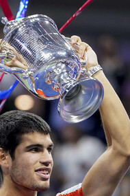 11 septembre 2022. L’espagnol Carlos Alcaraz est devenu le plus jeune numéro un mondial de l’histoire du tennis © 2022 AFP