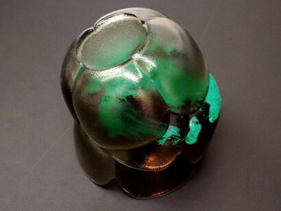 Clare Kenny, Piggy in the Middle, 2010, Glass bowls, acrylic paint, 15 x 12 x 12 cm