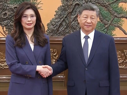 Xi Jinping welcomes Cheng Li-wun to Beijing, a meeting that intensified debate within Taiwan over relations with China and the island’s political direction