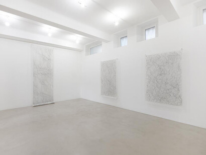 Fragilità. Visioni di una forza formativa, vista della mostra. Cortesia di A arte Invernizzi