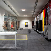 Verschiedene Künstler, Kunstkammer Gegenwart, Ausstellungsansicht. Mit freundlicher Genehmigung des Albertinum Museums