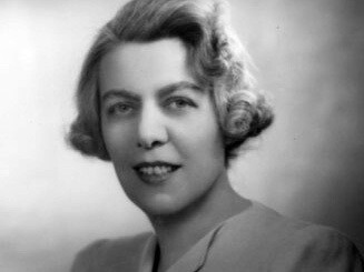La escritora Marjorie Hillis