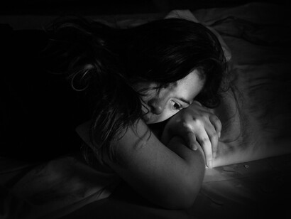 Había días en que encontraban cierta tranquilidad y regocijo en el tenerse el uno al otro, pero ambos sabían que algo se había roto