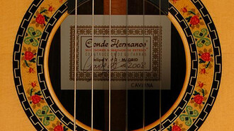 Conde Hermanos guitar