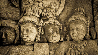 Entenda como as terapias mentais do Ayurveda - dhi, dhairya e atmadivijñana - ajudam a promover equilíbrio e saúde mental ao desenvolver coragem e discernimento, essenciais para uma vida em harmonia com sua essência