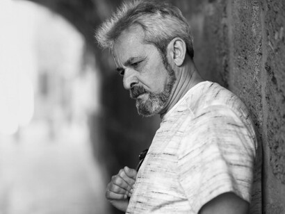 En el momento de la muerte se busca claridad mental, apoyo espiritual y prácticas que favorezcan un renacimiento beneficioso. Esto impulsa una responsabilidad moral en el presente, pues las acciones de esta vida influyen en las condiciones de las futuras existencias