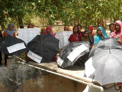 In Dahanu, Maharashtra, India, prolonged heat linked to climate change is drying up wells and intensifying the water crisis affecting rural communities