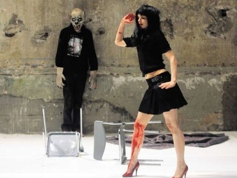 Escena de la obra "I apologize"