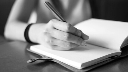 Te cumpliré el gusto que no me pediste: te felicitaré por tu nuevo libro