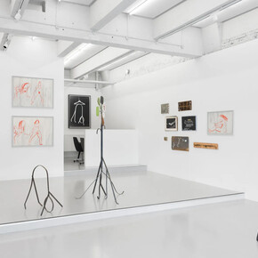 Hannah Heilmann, Red drawings, exhibition view. Courtesy of Wilson Saplana Gallery