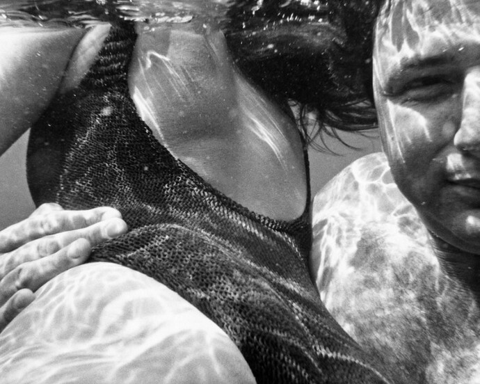 Mario Testino. Courtesy of Museum für Fotografie