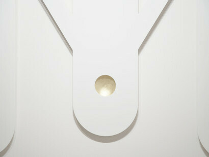 Ludovico Bomben, Pala 5 / Serie dei Bianchi / IL RE, 2013, corian, gold 24k e Mdf, cm 150 x 134 x 3, detail. Courtesy the artist
