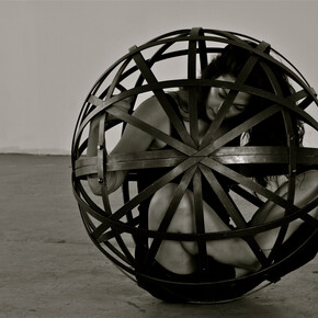 Kalliopi Lemos
At The Centre Of The World, 2015. 
16mm B&W film with sound, duration 8’29’’

Courtesy of the artist and photographer Rowan Durrant
