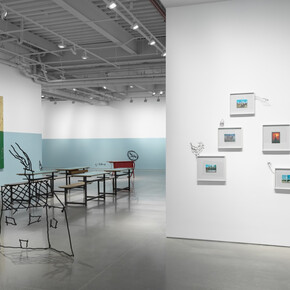 Petrit Halilaj, Abetare, vista de exhibición. Cortesía de la galería kurimanzutto