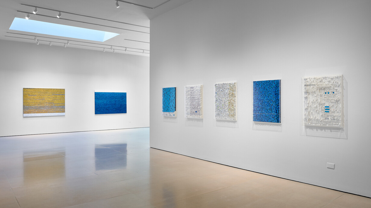 Katsumi Hayakawa, Constellations of matter, exhibition view. Courtesy of McClain Gallery