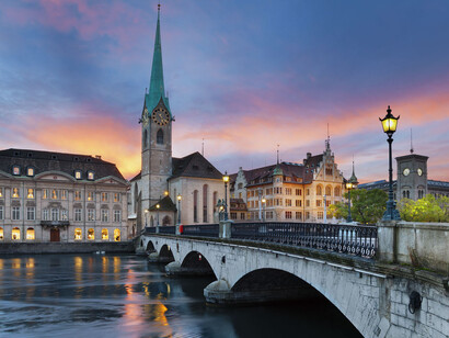 Orilla del río Limago en Zurich