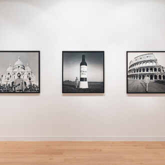 Tseng Kwong Chi. Courtesy of Ben Brown Fine Arts