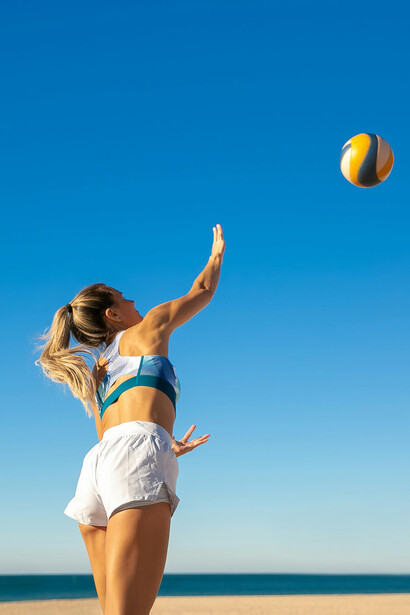 Entenda a importância de estabelecer metas claras no treinamento de vôlei para direcionar seu esforço e alcançar resultados tangíveis