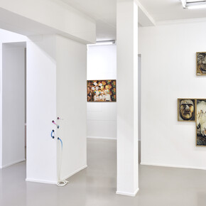 Various artists, The guiding thread, exhibition view. Courtesy of Suzanne Tarasieve Gallery