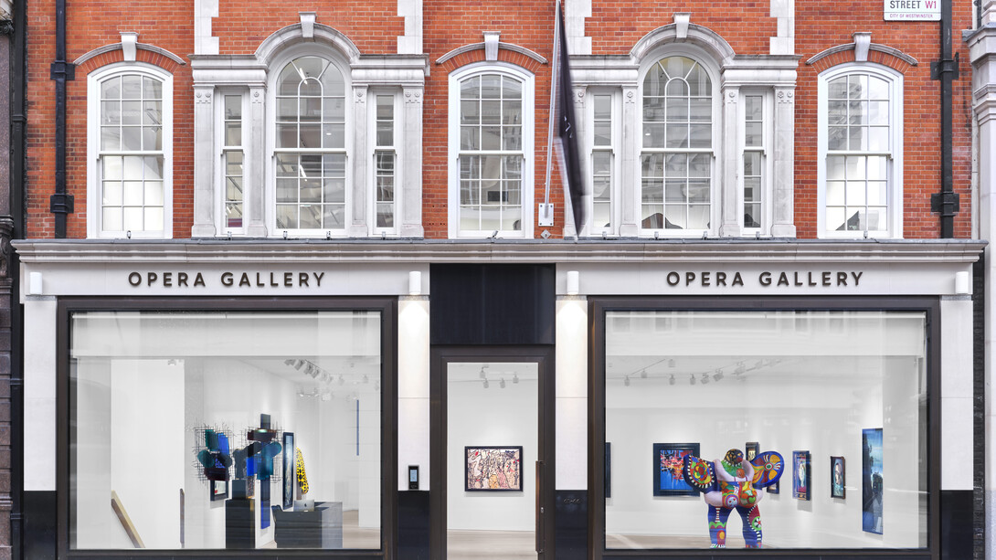 Exterior Shot of Opera Gallery's New Space © Eva Herzog Photography. Courtesy of Opera Gallery