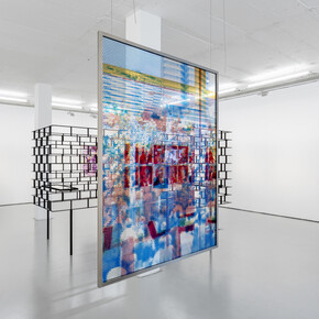 Sabine Hornig, The matter of the glazed fence, exhibition view. Courtesy of Cristina Guerra Contemporary Art 