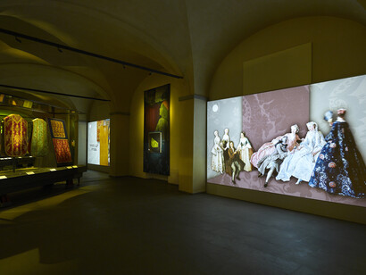 Silk treasures. Textile masterpieces from the Falletti Donation, exhibition view. Courtesy of Museo del Tessuto