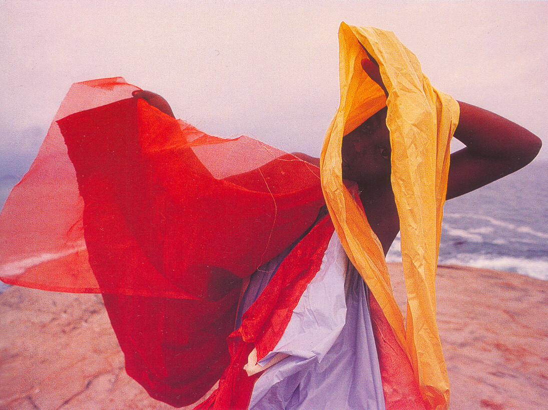 Hélio Oiticica, Parangolé P4 Cape 1, 1964. Photo Sergio Zalis