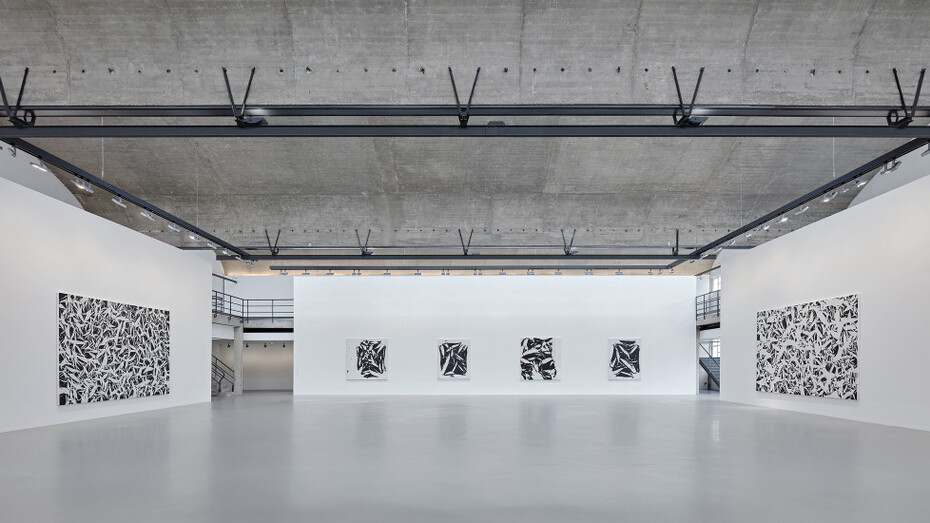 Simon Hantaï. Courtesy of Gagosian