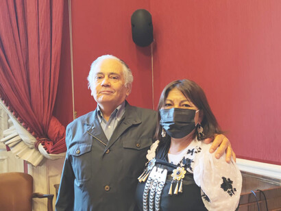 Edmundo Moure y Elisa Loncón