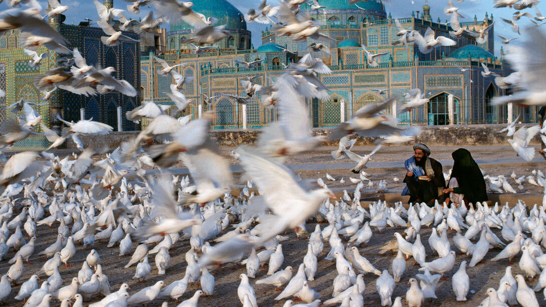 Steve McCurry, Mazar-i-Sharif, Afghanistan, 1991 © Steve McCurry