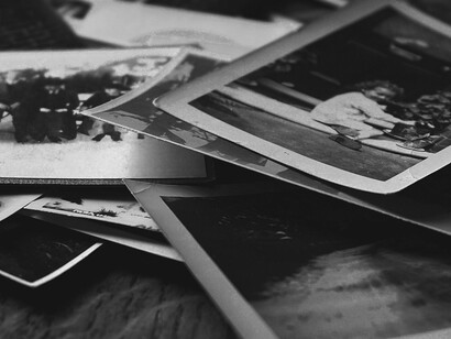 As cartas, nessa ciranda de papel, pertencem à valiosa série Correspondência Mário de Andrade, organizada no Instituto de Estudos Brasileiros da Universidade de São Paulo (IEB-USP), como parte do arquivo do polígrafo, cuja vida decorreu entre 9 de outubro, 1893 e 25 de fevereiro, 1945