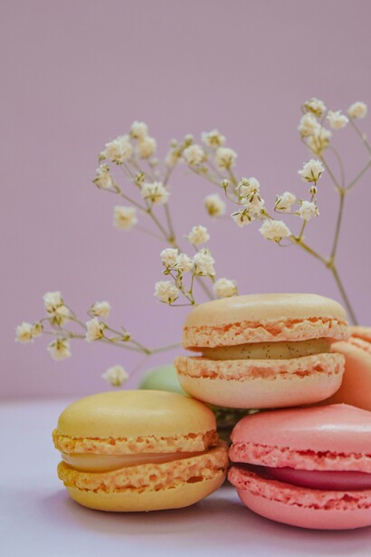 Macarons colorati. Gli additivi alimentari nell'era della sostenibilità: promuovere una produzione responsabile e consapevole