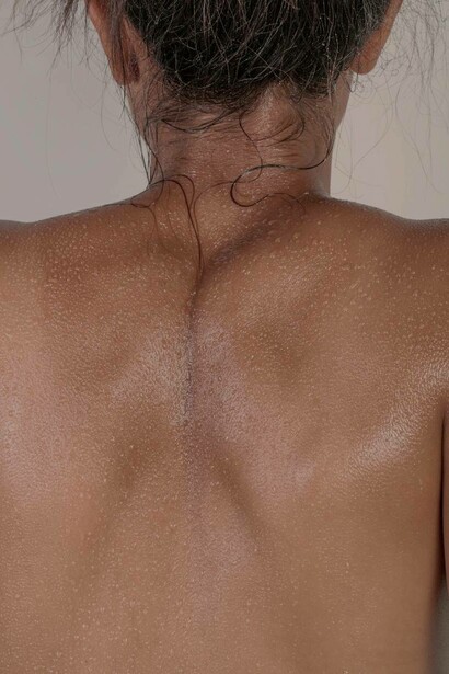 Darsi amore non viene sempre insegnato e comunque è soggettivo: un amore che aspettiamo dagli altri ma il primo gesto parte da noi