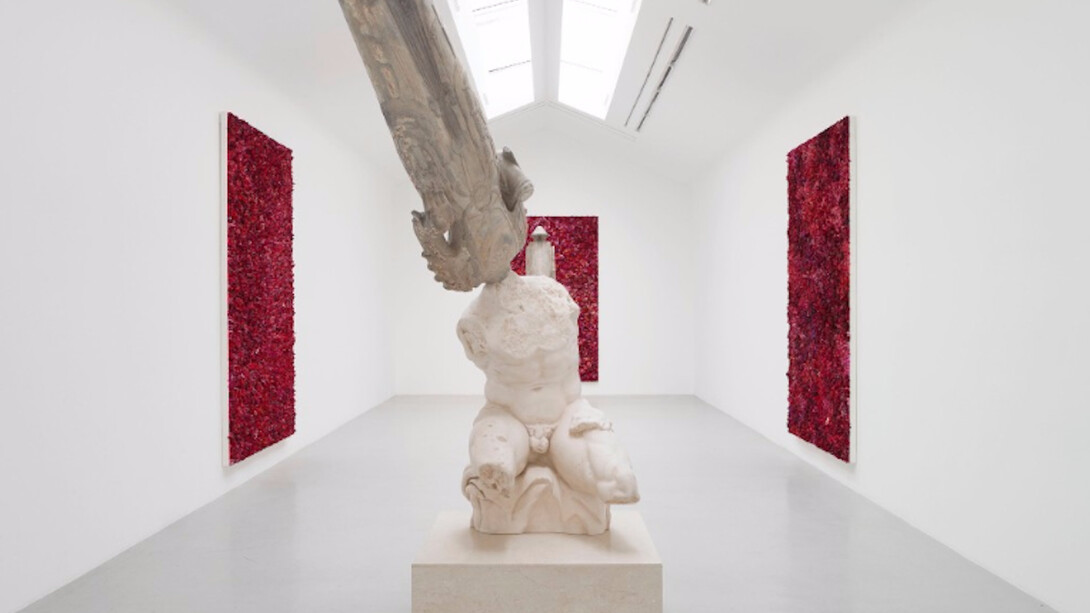 Xu Zhen, Exhibition view. Courtesy of Perrotin Paris