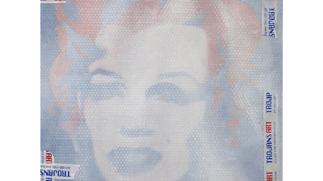 Shen Shaomin, "Handle with Care No. 19," 2014, oil on canvas, 36 x 36 inches (91.5 x 91.5 cm)