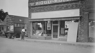 The Piggly Wiggly store in Crossville Tennessee in 1939, USA