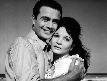 Salah Zulfika and Shadia, in film Aghla Min Hayati, 1965