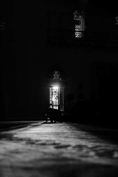 Los ejercicios de visualización y meditación permiten que enfoquemos nuestra energía en deseos claros, conectándonos con fuerzas superiores