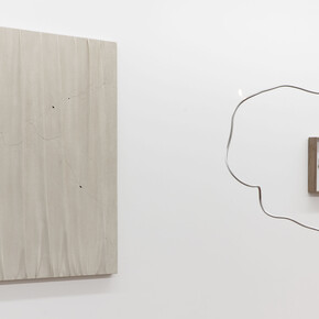 Installation view of Maximilian Schubert
“
Doubles” at Off Paradise.
Photo by Guillaume Ziccarelli. Courtesy Off
Paradise.