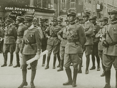 Gabriele d'Annunzio occupa con un migliaio di uomini il porto adriatico di Fiume