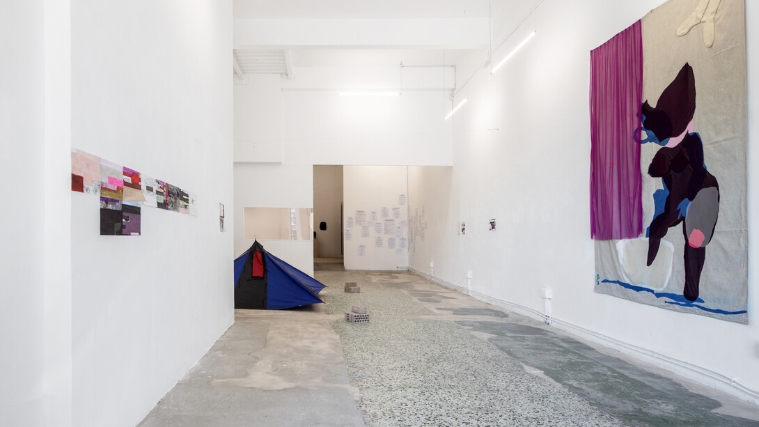 Chelo Matesanz, Carta blanca #4 [a Chelo Matesanz], vista de exhibición. Cortesía de la Galería Nordés