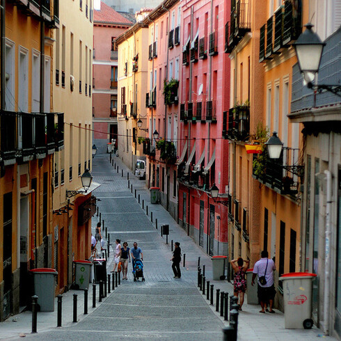 Madrid. El colorido de las calles de Lavapiés
