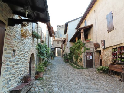 Strada del castello di Torrechiara, Langhirano, Parma, Italia. Foto di Parma1983