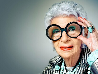Iris Apfel sonriente